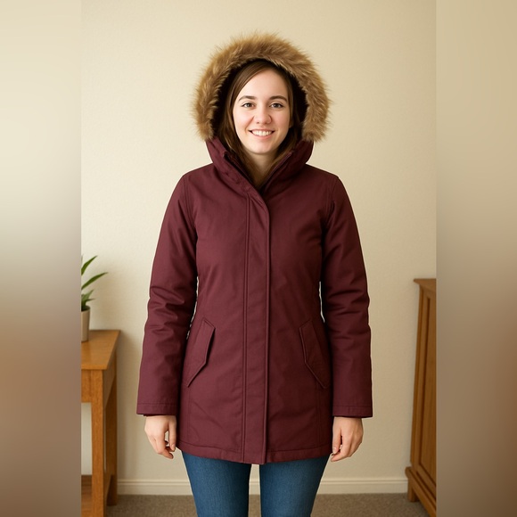 Old Navy EUC Winter jacket with faux fur hood for ski snow rain cold warm XL - Picture 1 of 11